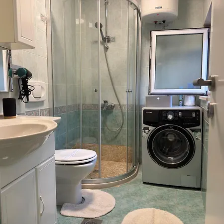 Cosy Close To Lapad Promenade And דוברובניק